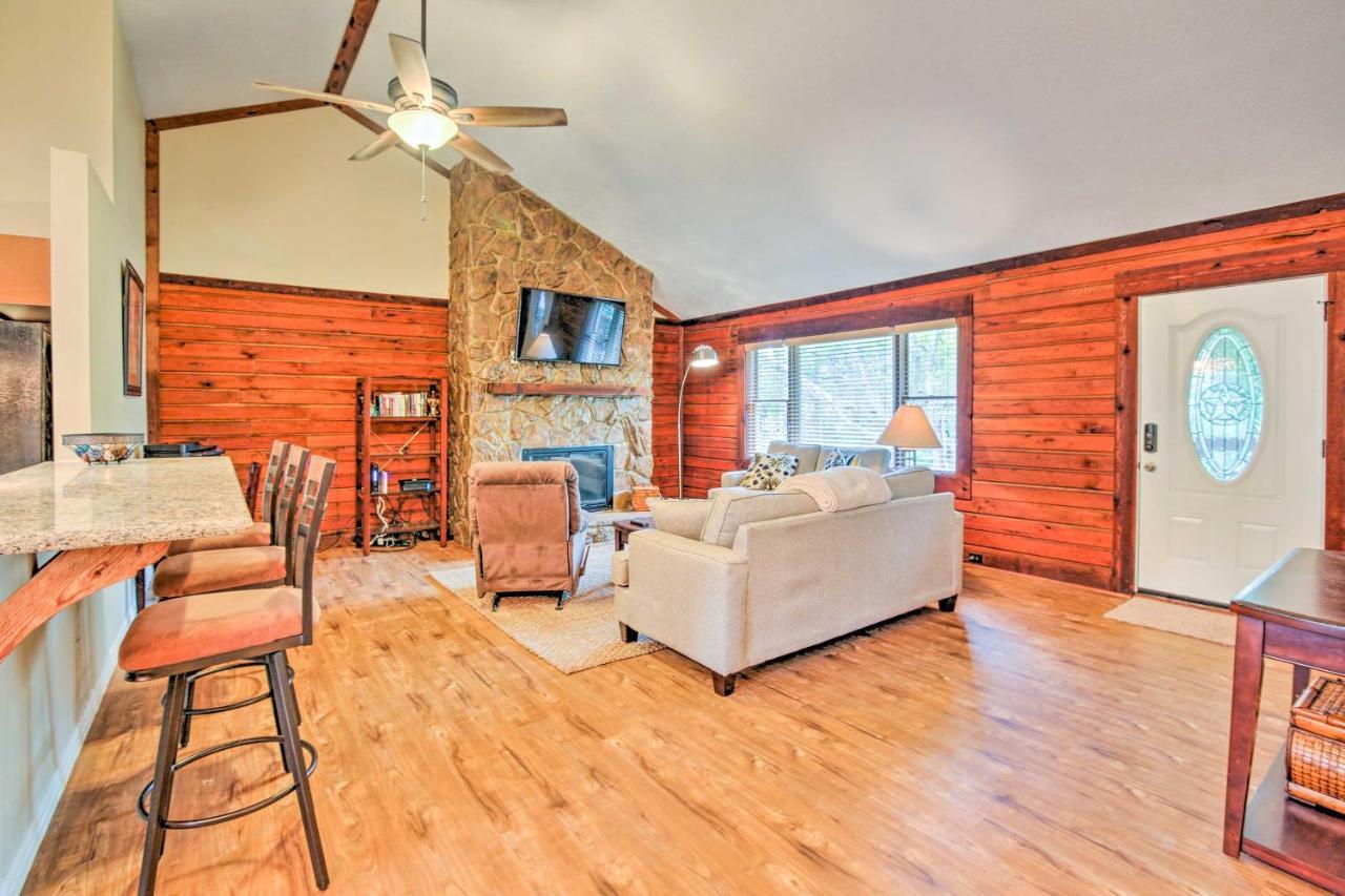 Spacious Kemah Clear Lake Home With Porch And Fire Pit Dış mekan fotoğraf