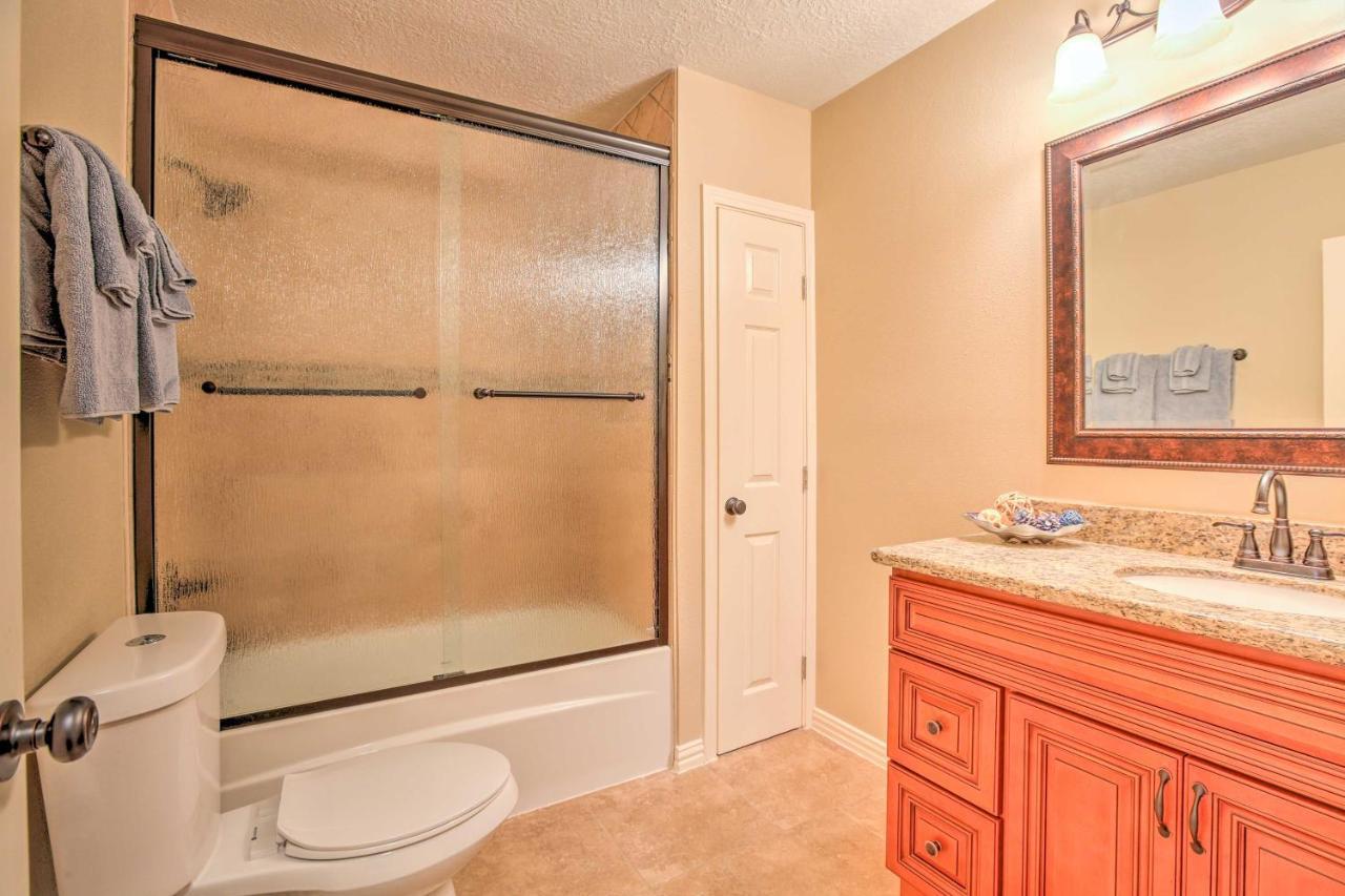 Spacious Kemah Clear Lake Home With Porch And Fire Pit Dış mekan fotoğraf